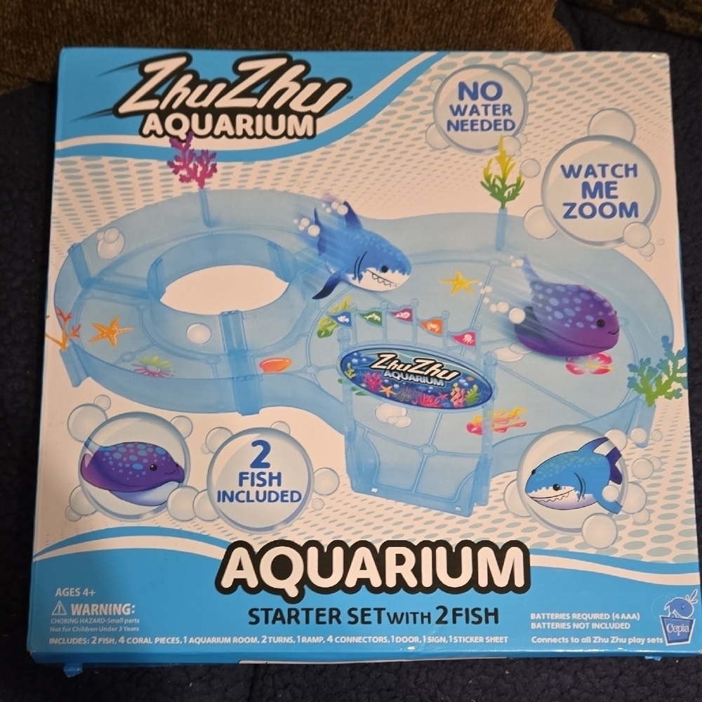New ZhuZhu Aquarium Starter Set with 2 Fish
